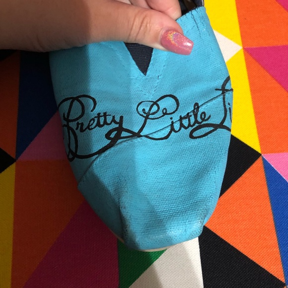 Pretty Little Liars Custom Painted Toms - Picture 3 of 7